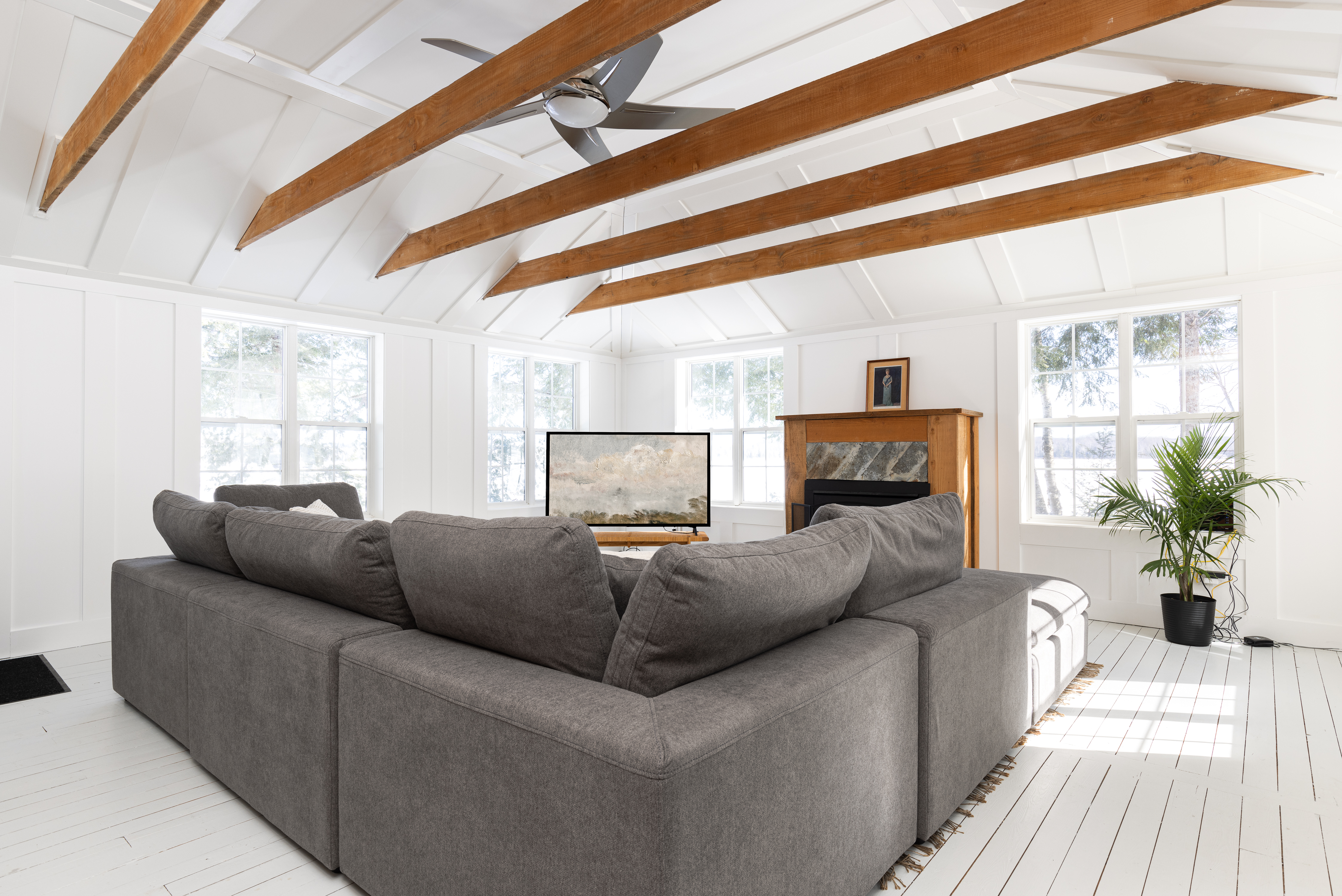 Luxury cottage living room